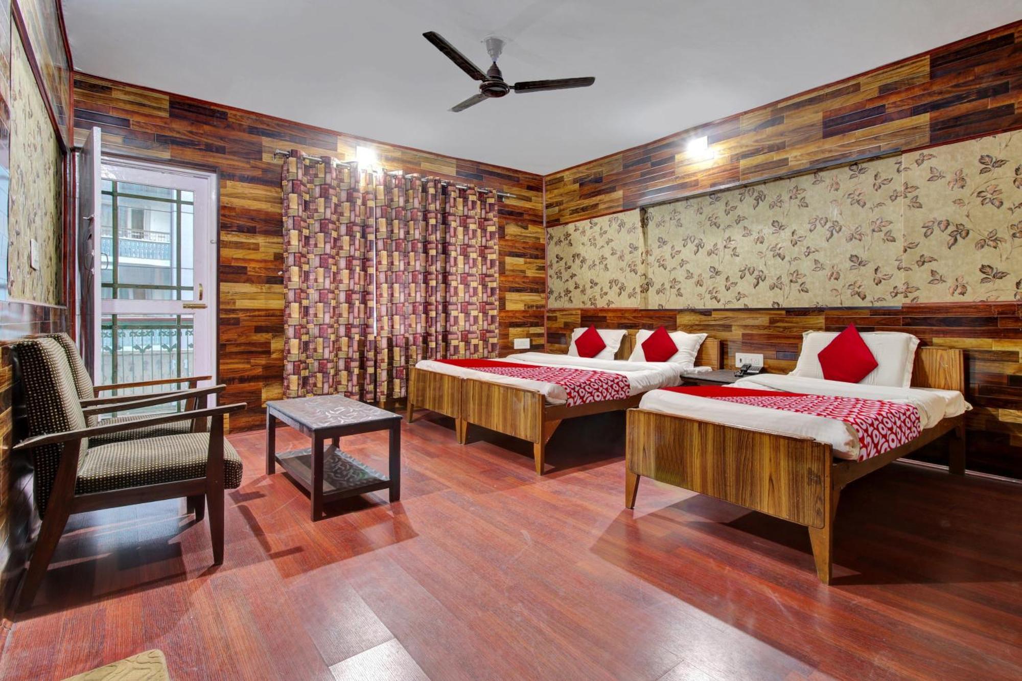 Hotel Ab-I-Hayat Srīnagar Exterior foto
